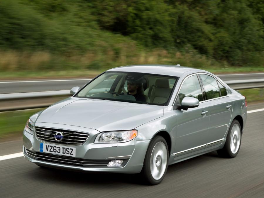  Volvo S80 2013 года  (UK) (фото 8 из 12)